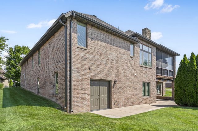1362 East Siler Parkway, Springfield, MO 65804