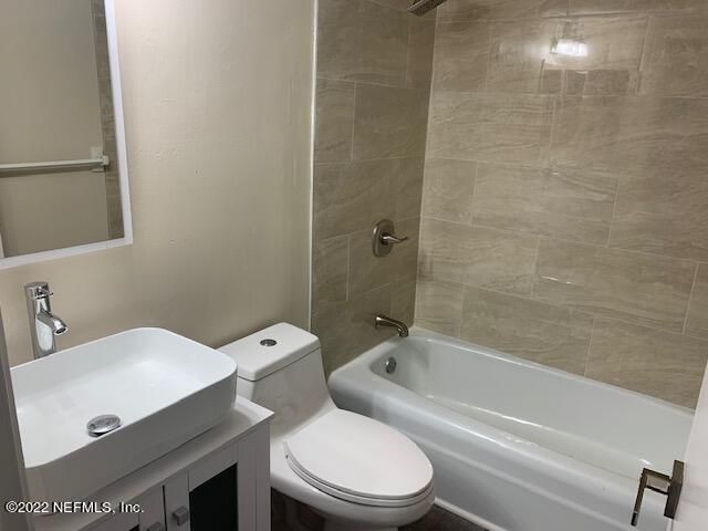 5201 ATLANTIC Boulevard 5, Jacksonville, FL 32207