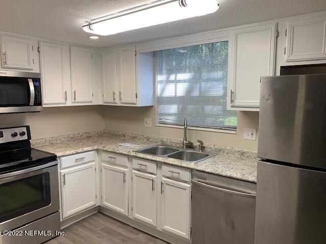 5201 ATLANTIC Boulevard 5, Jacksonville, FL 32207