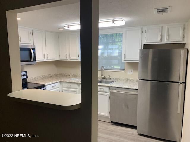 5201 ATLANTIC Boulevard 5, Jacksonville, FL 32207