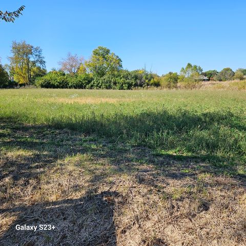 6857 Ellis Avenue, Long Grove, IL 60047