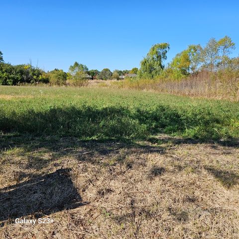 6857 Ellis Avenue, Long Grove, IL 60047