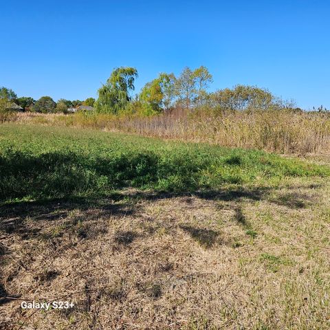 6857 Ellis Avenue, Long Grove, IL 60047