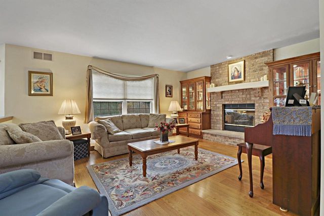 6457 Norfolk LANE, Mount Pleasant, WI 53406