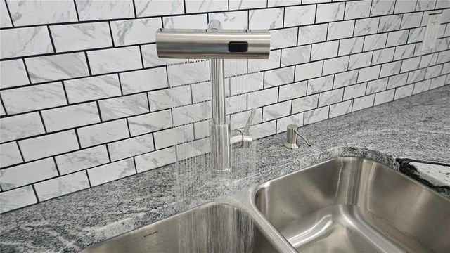 8725 N 13TH STREET, Tampa, FL 33604