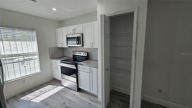 8725 N 13TH STREET, Tampa, FL 33604