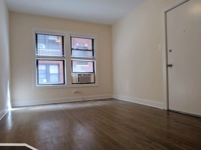 2643 N Spaulding Avenue 1E, Chicago, IL 60647