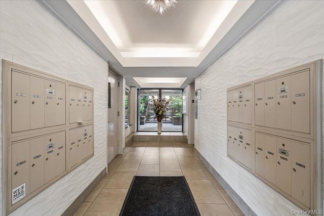 7-24 166th Street 2D, Beechhurst, NY 11357