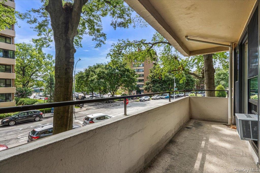 7-24 166th Street 2D, Beechhurst, NY 11357 — exterior