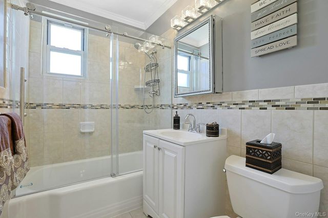15 Bryant Crescent 2G, White Plains, NY 10605