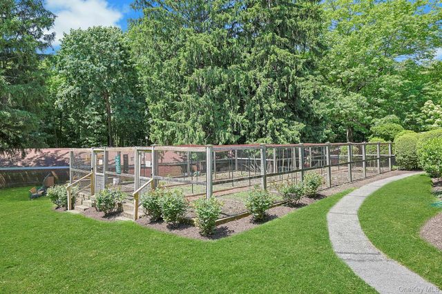 15 Bryant Crescent 2G, White Plains, NY 10605