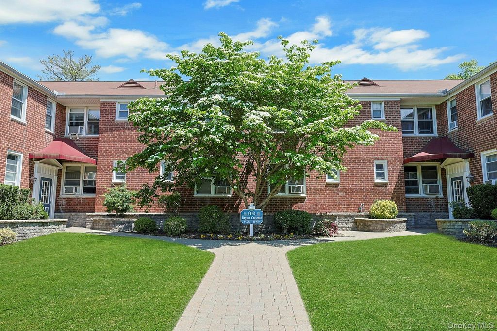 15 Bryant Crescent 2G, White Plains, NY 10605