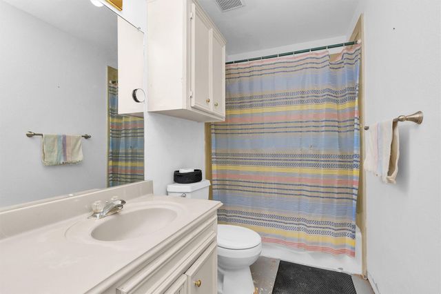 10408 Glennswood Drive, Navasota, TX 77868