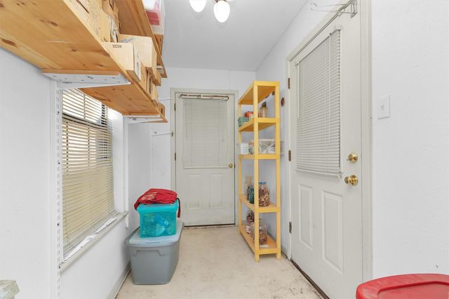 10408 Glennswood Drive, Navasota, TX 77868