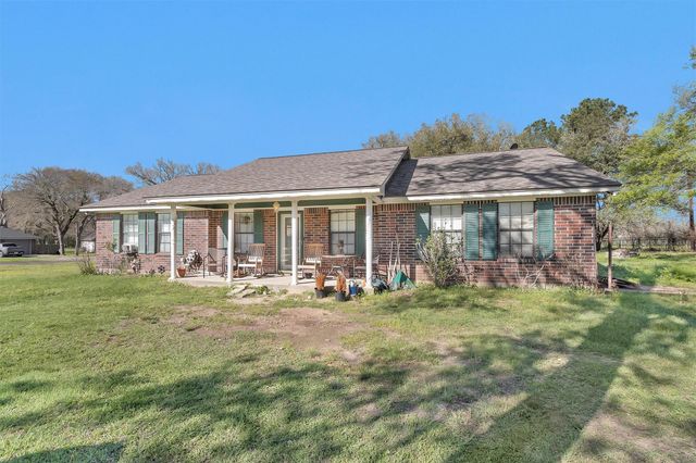 10408 Glennswood Drive, Navasota, TX 77868