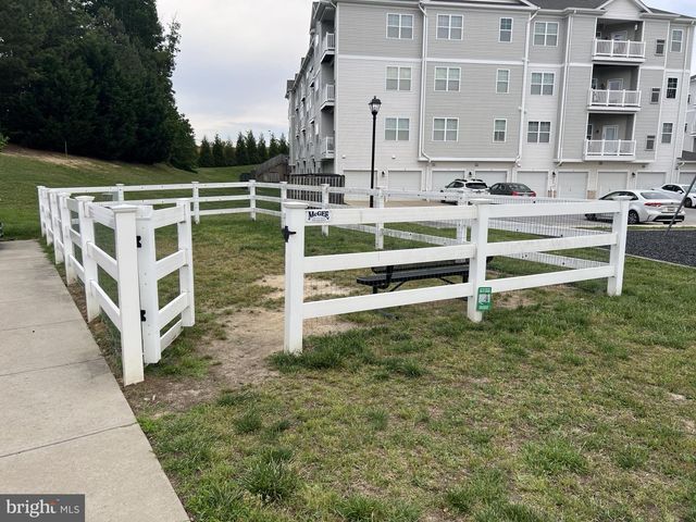 23520 FDR BLVD #404, California, MD 20619
