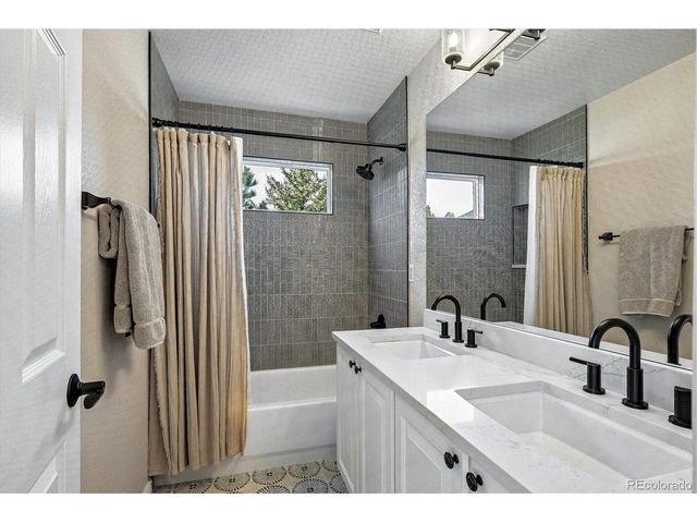 595 Leicester Ln, Castle Pines, CO 80108