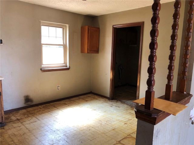 301 Carothers Lane, Russellville, AR 72802