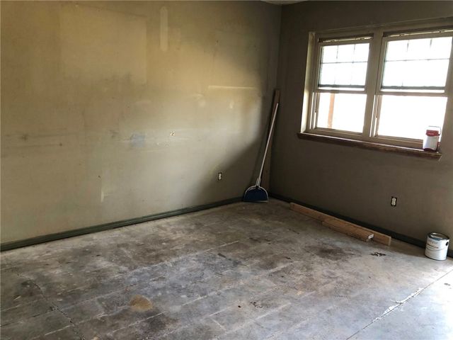 301 Carothers Lane, Russellville, AR 72802