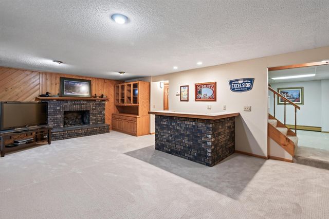 3019 Bluffs Lane, Mound, MN 55364