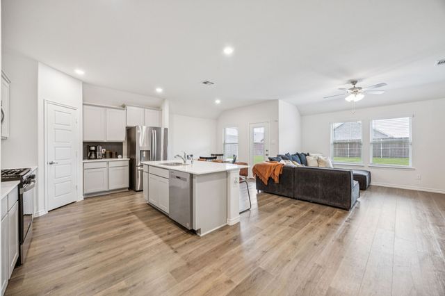 645 Blissful Bend, Lavon, TX 75166