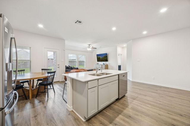 645 Blissful Bend, Lavon, TX 75166