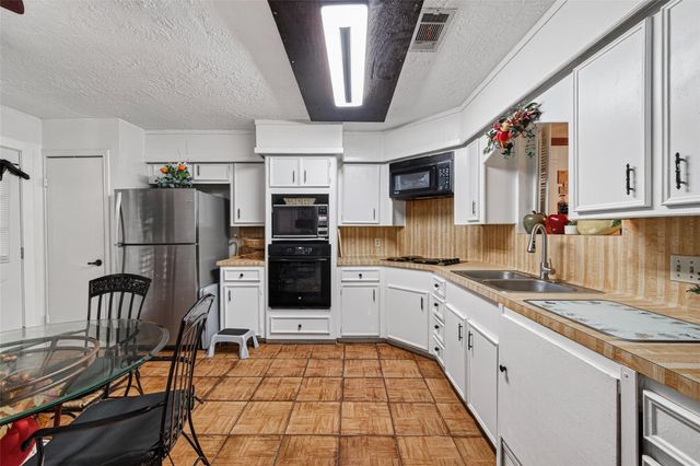 13307 Rain Lily Lane, Houston, TX 77083