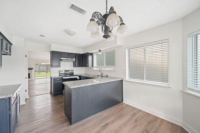 13614 SE Sunswept Way, Houston, TX 77082