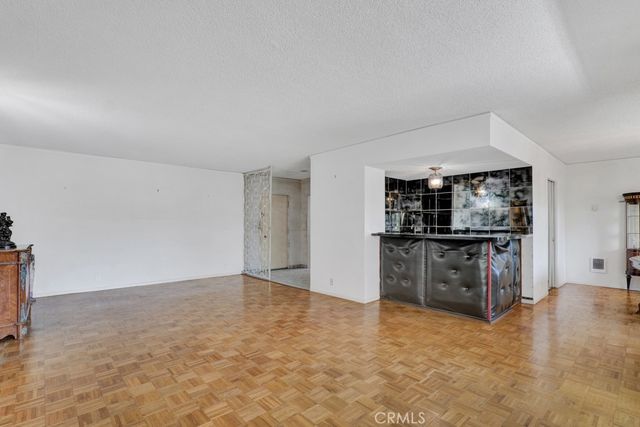 7560 Hollywood Boulevard 110, Los Angeles, CA 90046
