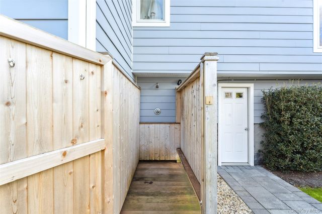 64 Tanners Neck Lane, Westhampton, NY 11977