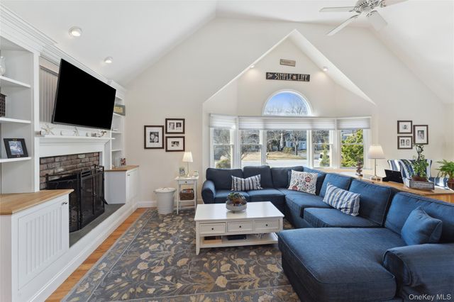 64 Tanners Neck Lane, Westhampton, NY 11977