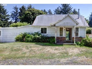 785 A St, Gearhart, OR 97138
