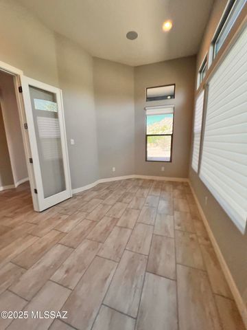 14205 N Stone View Place, Tucson, AZ 85755