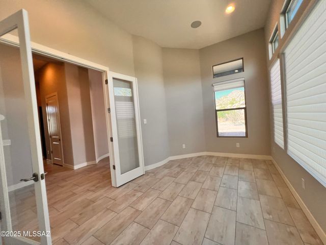 14205 N Stone View Place, Tucson, AZ 85755