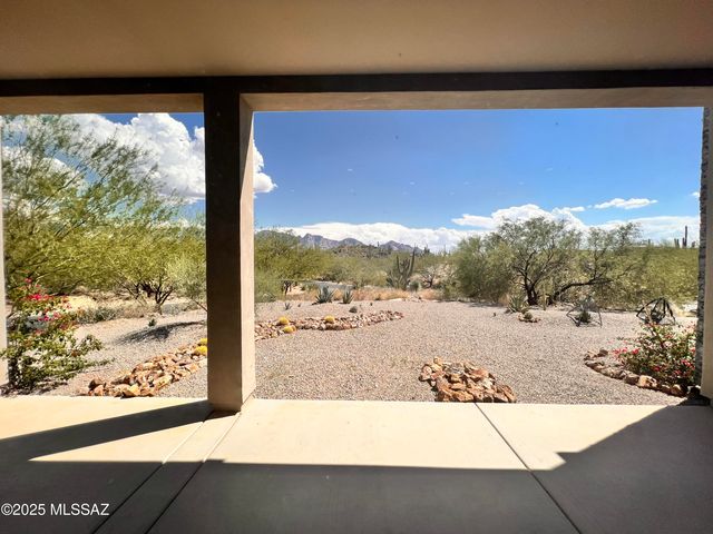 14205 N Stone View Place, Tucson, AZ 85755