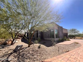 14205 N Stone View Place, Tucson, AZ 85755