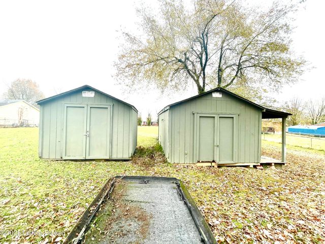 63 Clear Creek Rd, Eminence, KY 40019