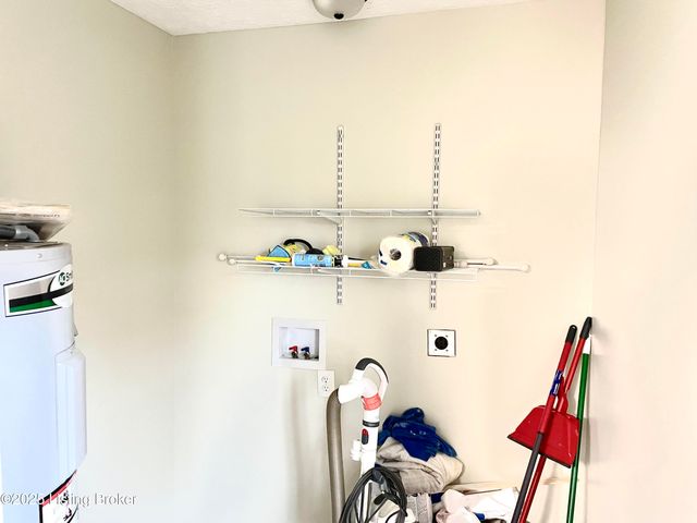 63 Clear Creek Rd, Eminence, KY 40019