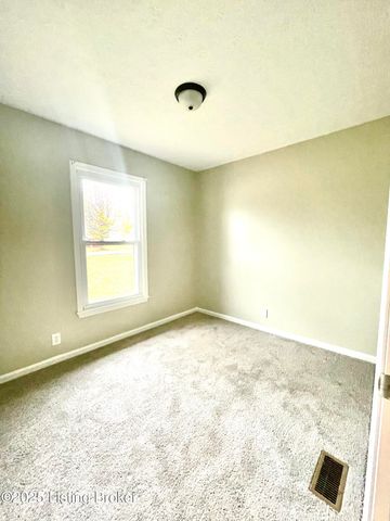 63 Clear Creek Rd, Eminence, KY 40019