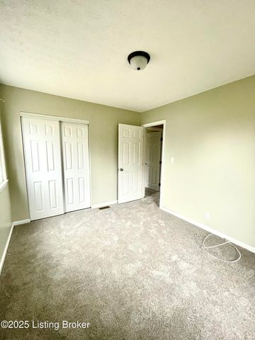 63 Clear Creek Rd, Eminence, KY 40019