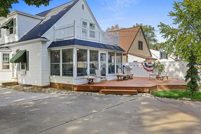 1149 12TH AVENUE, Green Bay, WI 54304