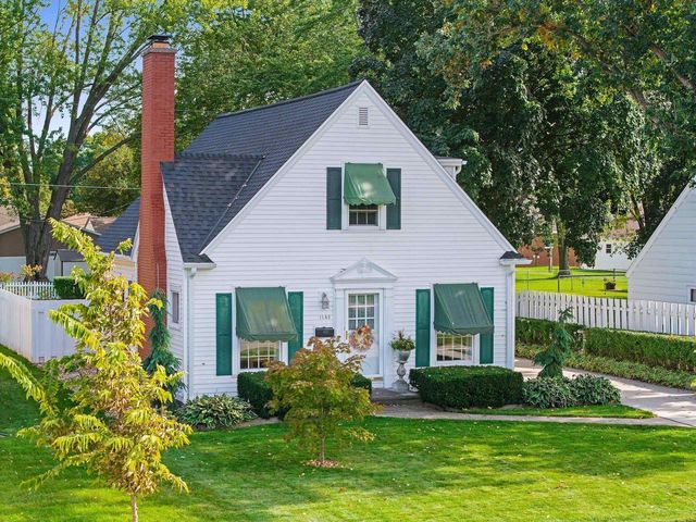 1149 12TH AVENUE, Green Bay, WI 54304