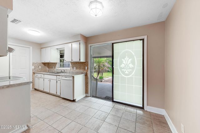 424 NEPTUNE Road, Orange Park, FL 32073