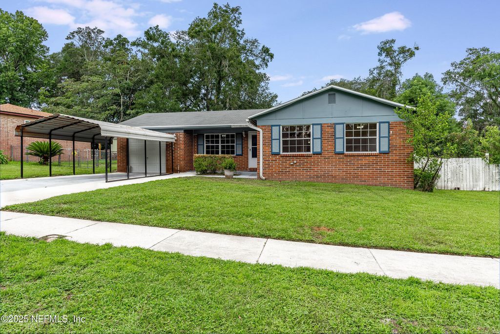 424 NEPTUNE Road, Orange Park, FL 32073