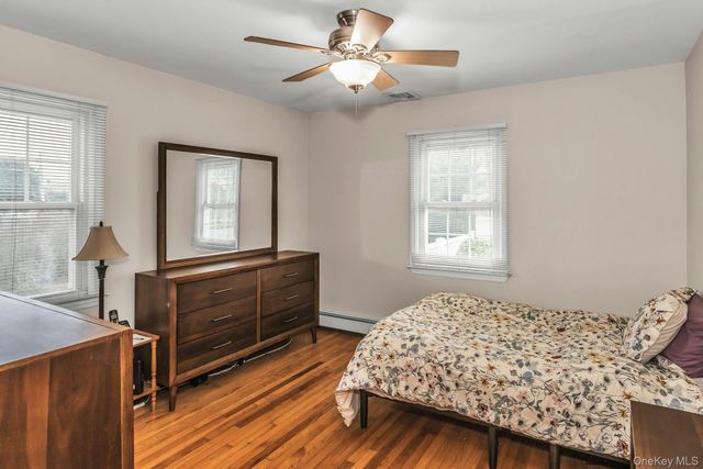 26 Bayview Avenue, Massapequa, NY 11758