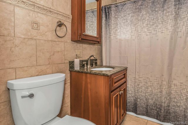 26 Bayview Avenue, Massapequa, NY 11758