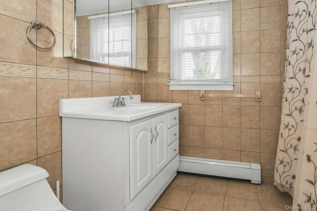 26 Bayview Avenue, Massapequa, NY 11758