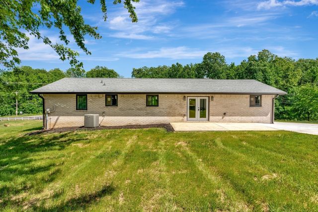 120 E Boiling Springs Rd, Portland, TN 37148