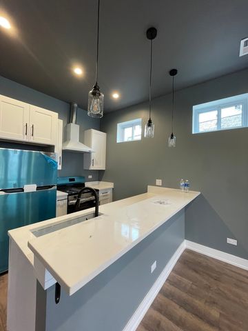 1531 S Harding Avenue 2, Chicago, IL 60623