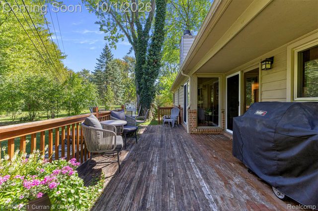 71 Michelson Road, Rochester Hills, MI 48307